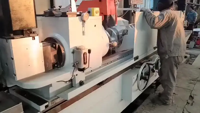 SP8260 kampiakselin hiomakone